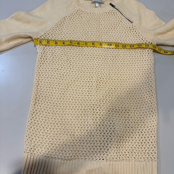 Loft Cream Long Sleeve Sweater Size Small - Picture 3 of 4